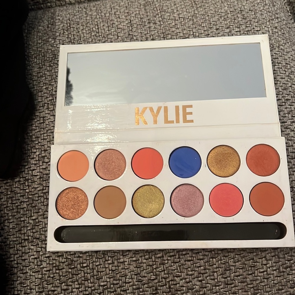 Kylie cosmetic palette